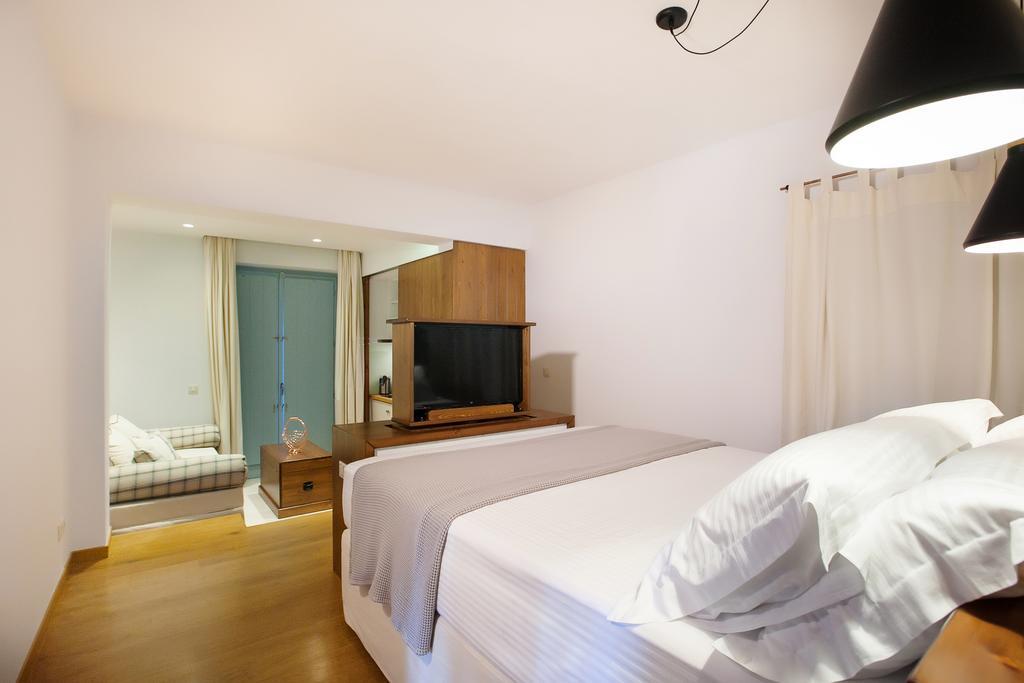 Lithos Guesthouse Kardamili Экстерьер фото